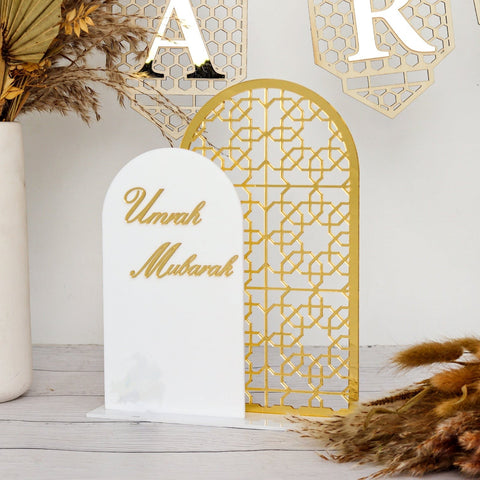 Umrah Mubarak decorative table sign White and Gold (personalisation option Available)